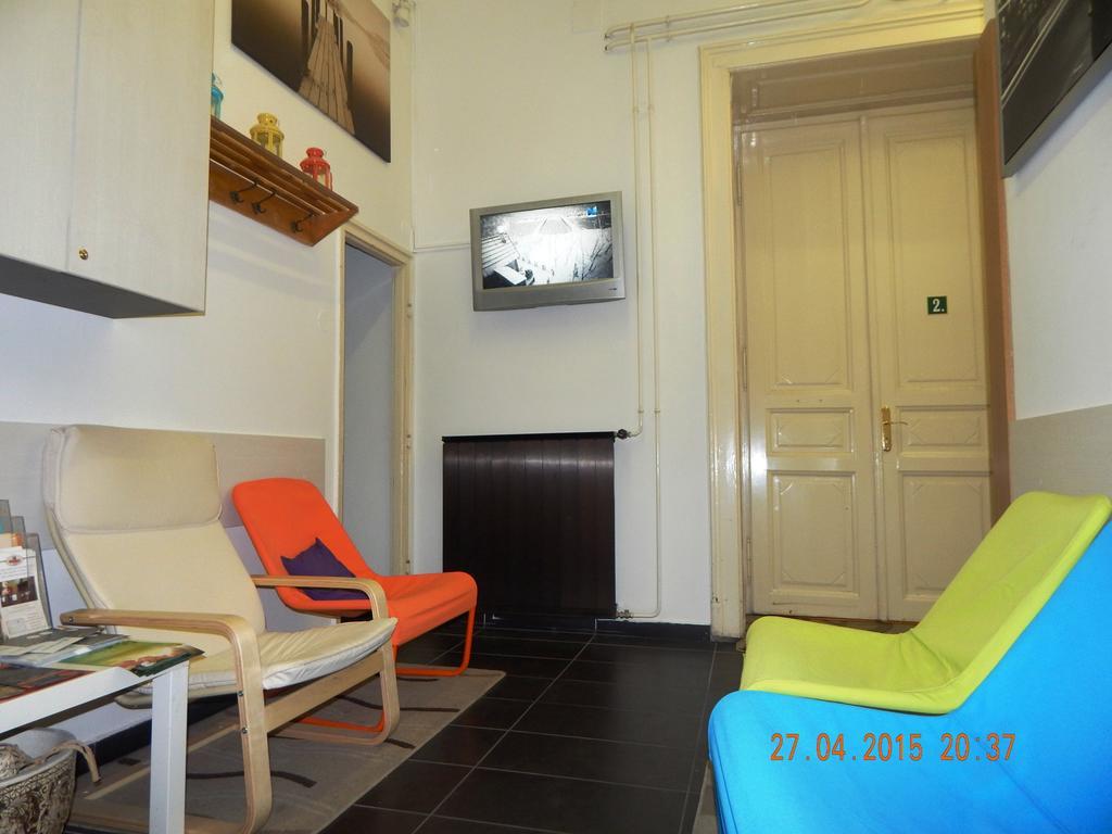 Violet Hostel بودابست المظهر الخارجي الصورة